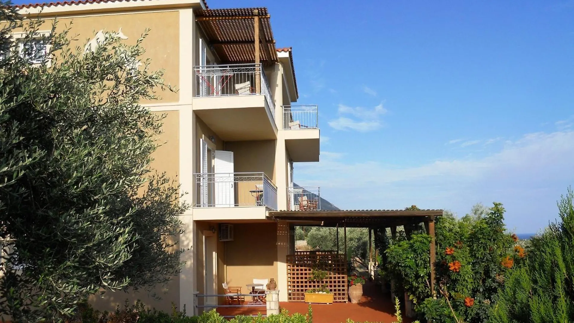 Delfinia Apartment Vlachata Greece