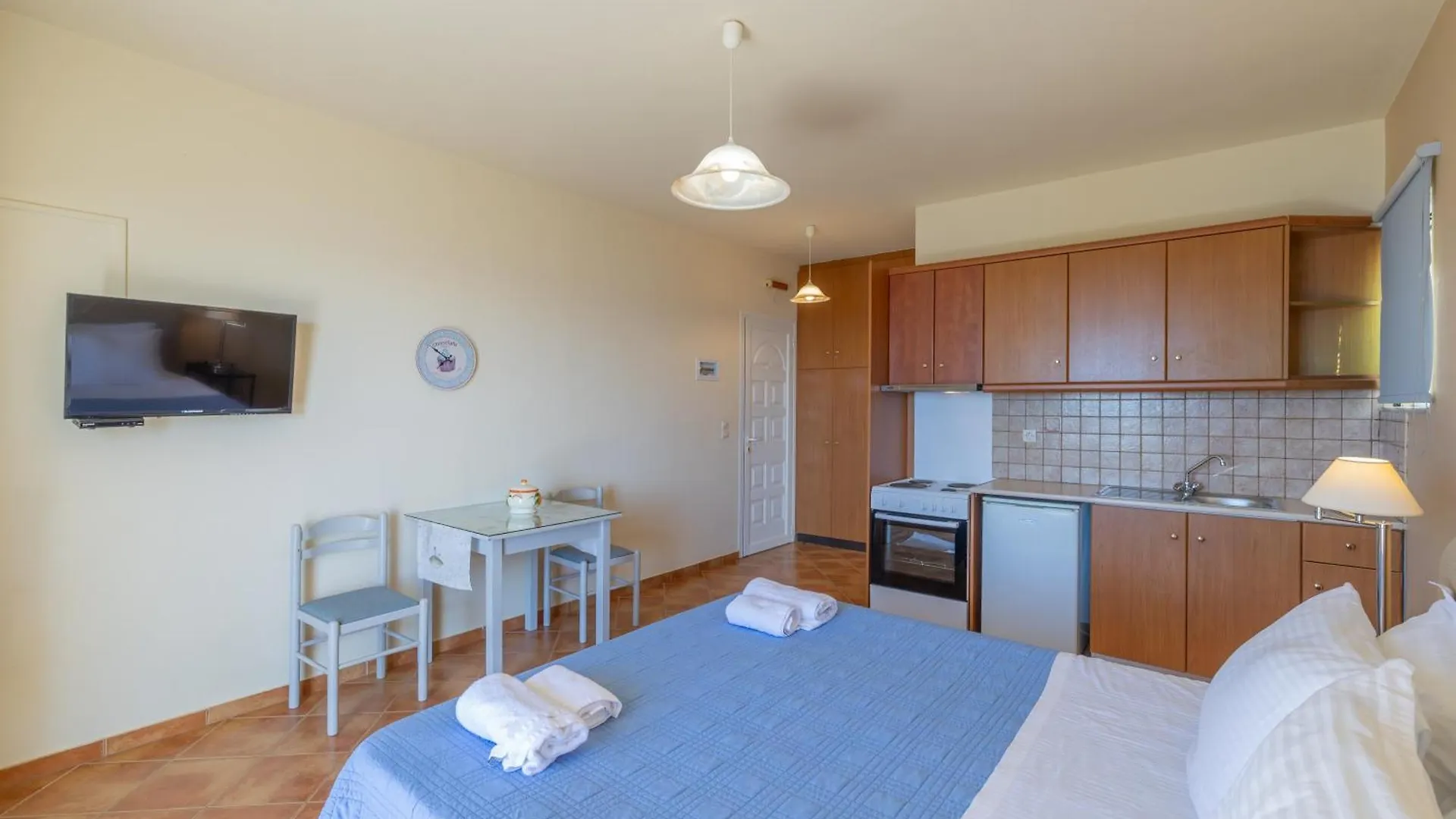 Delfinia Apartment Vlachata