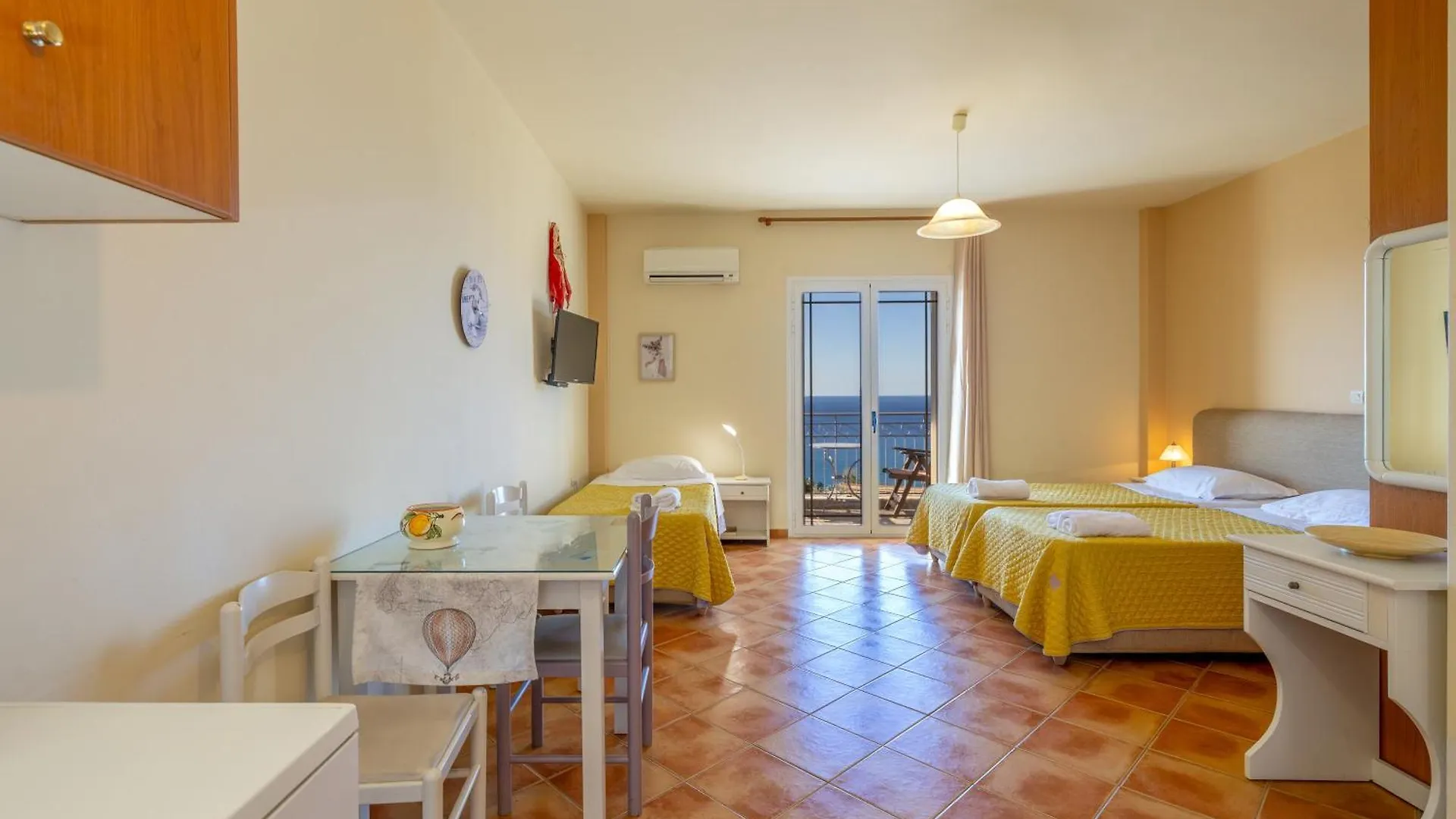 Delfinia Apartment Vlachata 0*,